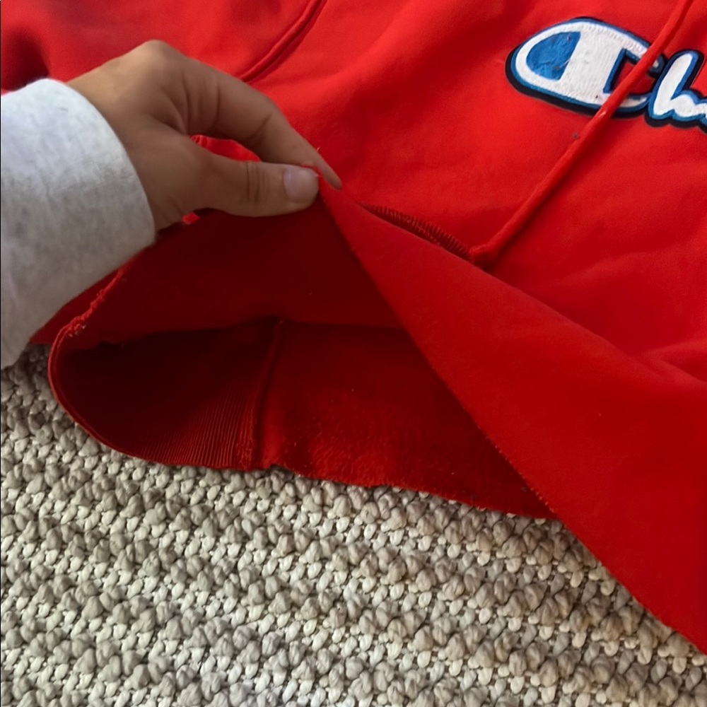 Champion Bold Red Hoodie cropped - Picture 5 of 7